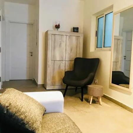 Δωμάτια σε οικογενειακή κατοικία Urban Living *